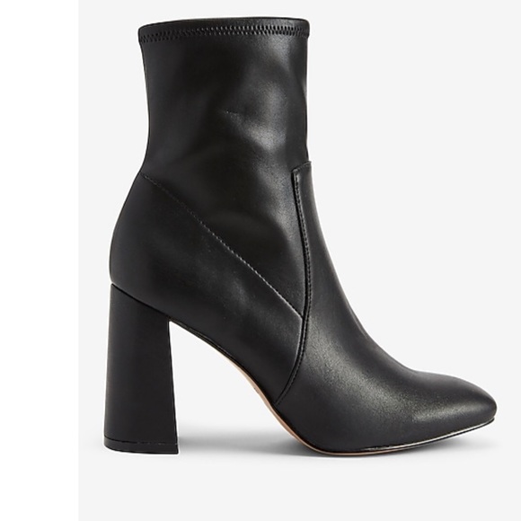 Women’s Black short boot size 8 - Picture 11 of 11